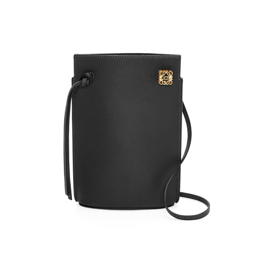 LOEWE/罗意威 23春夏新款 女士黑色小牛皮金色标志单肩斜挎包C630R12X01-1100