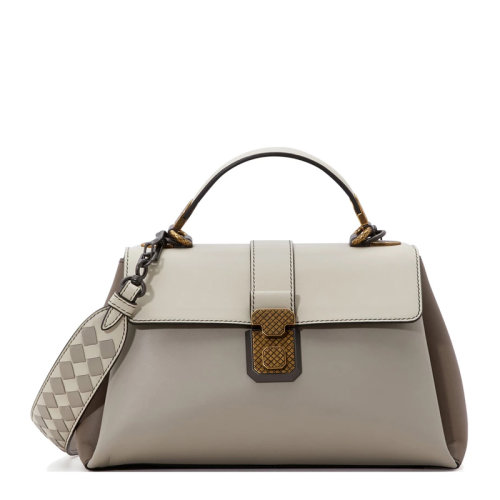 Bottega Veneta 宝缇嘉   女士白色牛皮翻盖单肩包斜挎包手提包