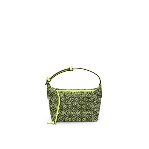  LOEWE罗意威 22年秋冬 女士 单肩包 Small Cubi bag in Anagram jacquard and calfskin A906K7