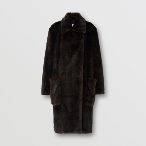  BURBERRY 22年秋冬 女士 卡姆登版型人造貂皮拼羔羊皮轻便大衣 80567921