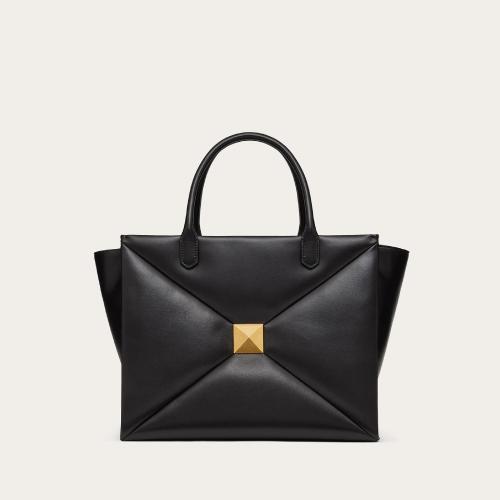  VALENTINO华伦天奴 22年秋冬 女士 手提包 GRAND SAC a MAIN ONE STUD EN NAPPA 1W2B0K57HHX0N