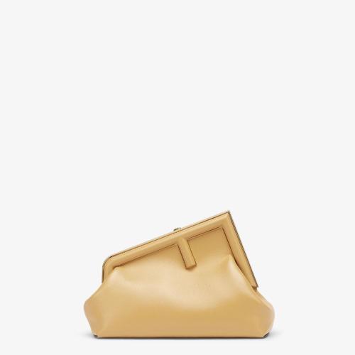  FENDI芬迪 22年秋冬 女士 手拿包 Fendi First Small 8BP129ABVEF1I2A