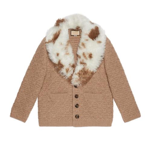  GUCCI古驰 22年秋冬 男士 环保毛羊皮衣领羊毛针织大衣 706756 XKCKM 2602