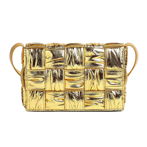 Bottega Veneta/葆蝶家 22新款 女士金色羔羊皮Intrccio褶皱图案磁扣开合金色饰面单肩包717089V2QN18472