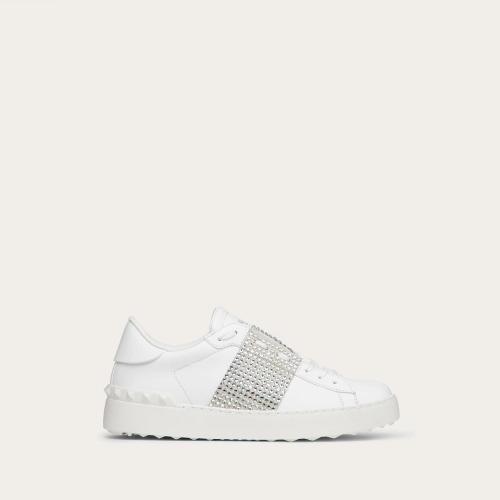  VALENTINO华伦天奴 22年秋冬 女士 休闲运动鞋 SNEAKERS OPEN A_VEC CRISTAUX WW2S0781ZZCE42 预定商品1-3周发货