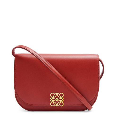 LOEWE/罗意威 20  Goya系列 女士深红色真丝小牛皮金属徽标磁扣三内袋单肩斜挎手拿包0010593465