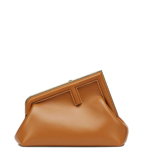 FENDI/芬迪 20  FENDI FIRST系列 女士小号棕色小羊皮斜向F形搭扣单肩斜挎手拿包8BP129ABVEF0NYJ