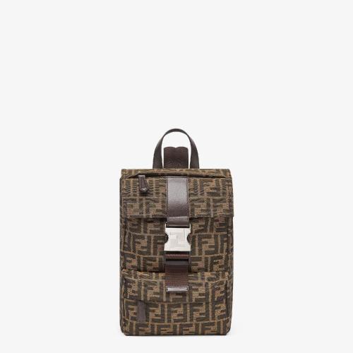  FENDI芬迪 22年秋冬 男士 双肩包 棕色FF布料双肩背包 7VZ067AG0MF19KW