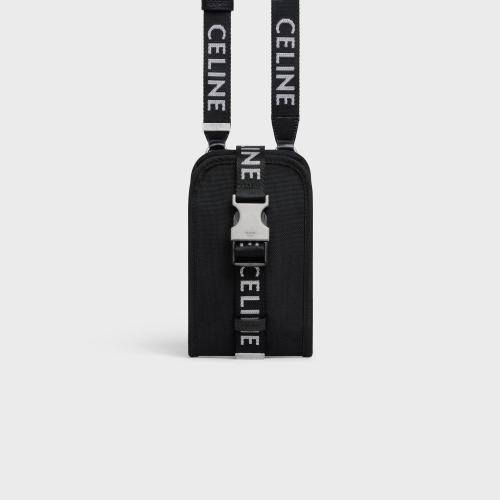  CELINE赛琳思琳 22年秋冬 男士 手机包 锦纶徒步手机包 10J212DVN.38SI