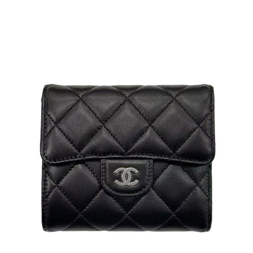 CHANEL/香奈儿 经典款 女士黑色棱纹小羊皮银色双C三折短款钱包