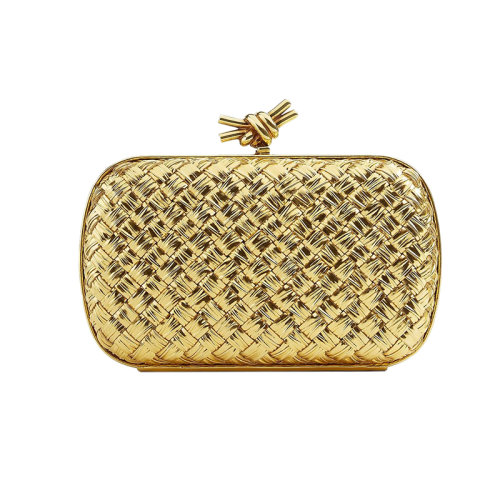 Bottega Veneta/葆蝶家 22新款 女士迷你金色小牛皮带褶皱Intrccio图案磁性框架开合黄铜饰面手拿包717622V2OG18922