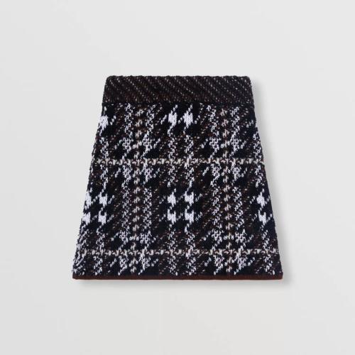  BURBERRY 22年秋冬 女士 千鸟格羊毛混纺提花迷你半裙 80584121