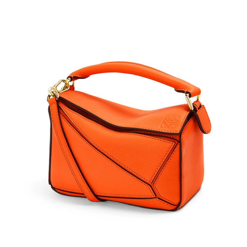 LOEWE/罗意威 22新款Puzzle系列 女士迷你橙色牛皮革切割几何线条包缝设计徽标压纹肩背斜挎手提包322.30.U95-9100