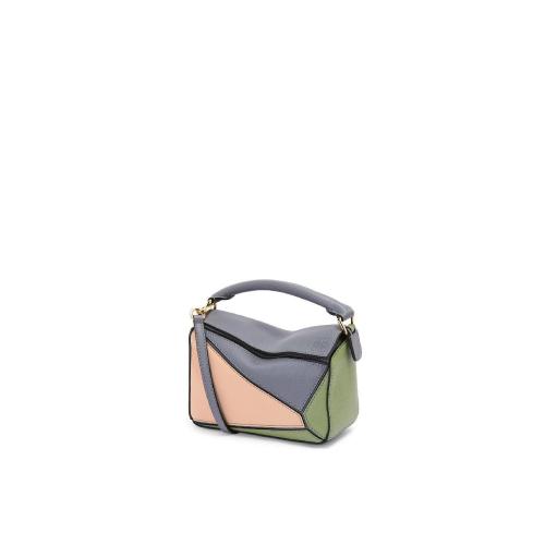  LOEWE罗意威 22年秋冬 女士 单肩包 Mini Puzzle bag in classic calfskin A510U95X34-2828