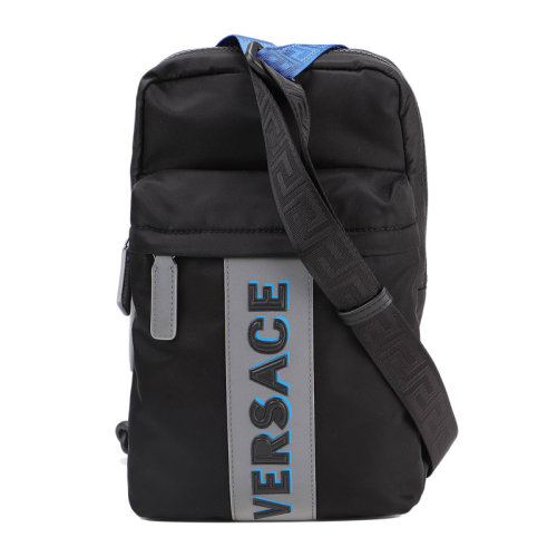VERSACE/范思哲 男士黑色尼龙经典字母徽标贴饰拉链开合单肩包斜挎包邮差包信使包男包 DFZ8076-DNY2R-K046E