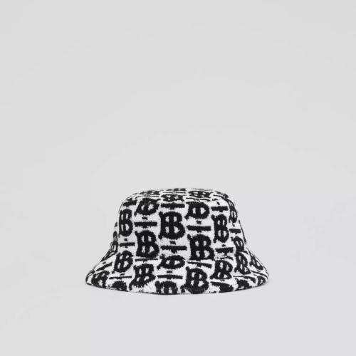  BURBERRY 22年秋冬 男士 专属标识棉质提花渔夫帽 80574141