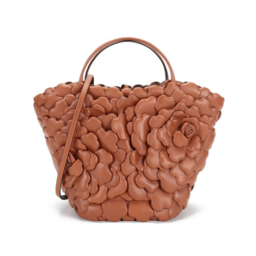 Valentino/华伦天奴  女士牛皮玫瑰花瓣手提单肩斜挎包水桶包 VW2B0I74IKP