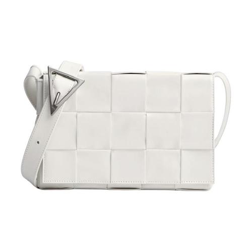  BV葆蝶家 22年秋冬 男士 单肩包 CASSETTE 667298VCQ719005 预定商品1-3周发货