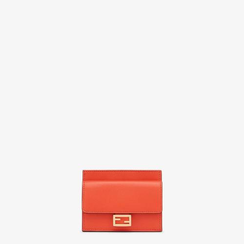  FENDI芬迪 22年春夏 女士 卡包 Card Holder 8M0423AAJDF0C3Q
