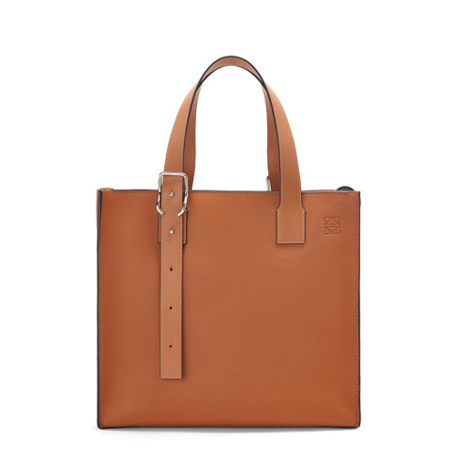 LOEWE/罗意威 BuckleZip系列 男士棕褐色柔软粒面小牛皮搭扣拉链手提包0010651404