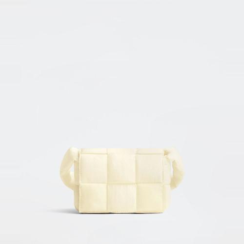  BV葆蝶家 22年秋冬 男士 单肩包 cassette 691018VBO819007