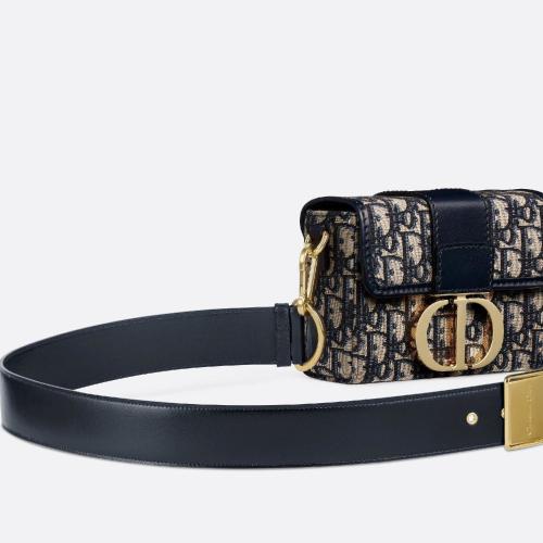  DIOR迪奥 22年春夏 女士 单肩包 30 Montaigne 箱型手袋 M9204UTZQ_M928 预定商品1-3周发货