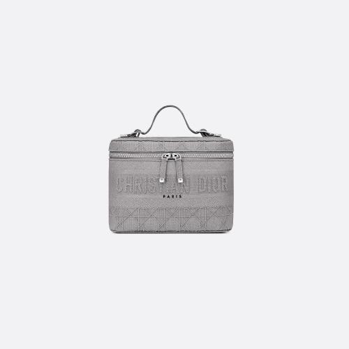  DIOR迪奥 22年秋冬 女士 手拿包 DiorTravel Vanity 手袋 S5480VREY_M950 预定商品1-3周发货