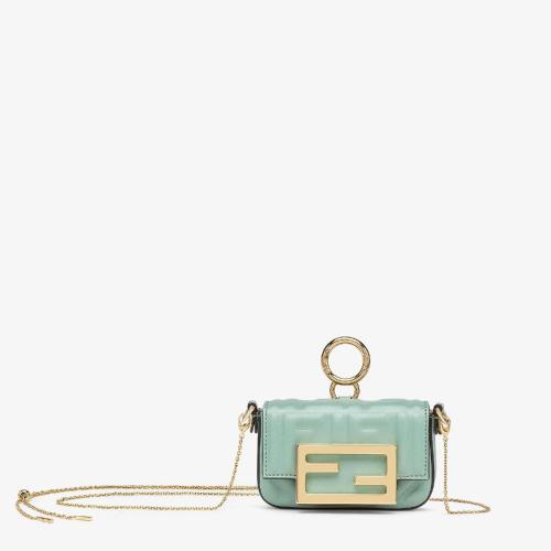  FENDI芬迪 22年秋冬 女士 挂饰 薄荷绿纳帕皮革吊饰，饰有FF图案 7AS04_AJDF03HW