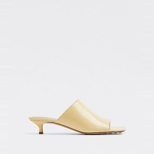  BV葆蝶家 22年秋冬 女士 中跟凉鞋 stretch 690022VBSF09362