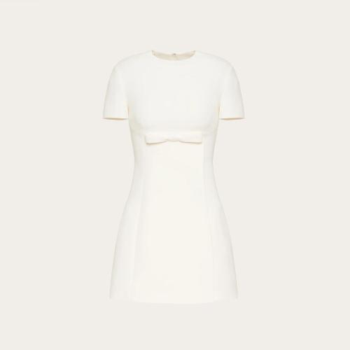  VALENTINO华伦天奴 22年秋冬 女士 连衣裙 ROBE EN CREPE COUTURE 1B3VAZW11CFA03