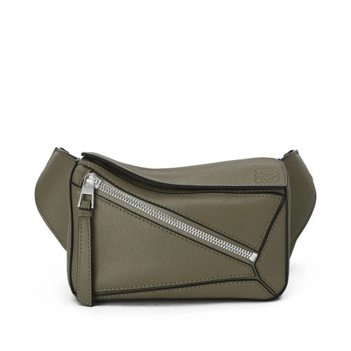 LOEWE/罗意威 22新款Puzzle bumbag系列 男士迷你款卡其绿色经典小牛皮拼图包斜挎包腰包B510U89X02-4160