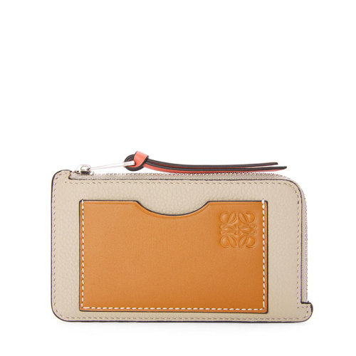 LOEWE/罗意威  女士浅燕麦色/蜂蜜色柔软粒面小牛皮徽标卡包0010526242