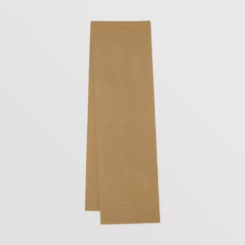  BURBERRY 22年秋冬 女士 橡木叶徽章刺绣羊绒混纺围巾 80644741