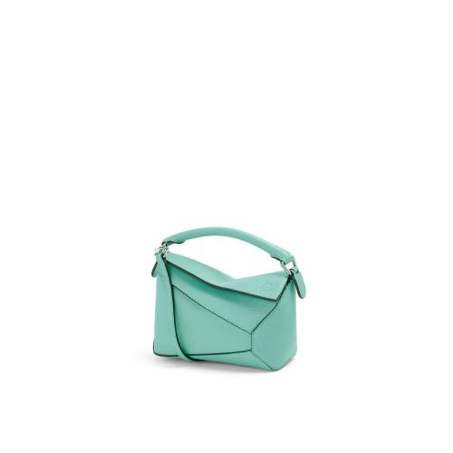  LOEWE罗意威 22年秋冬 女士 单肩包 Mini Puzzle Edge bag in goatskin A510P88X04-4831