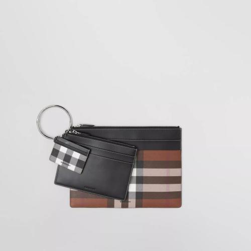 BURBERRY 22年秋冬 男士 格纹拼皮革收纳袋设计折叠式卡片夹 80548011