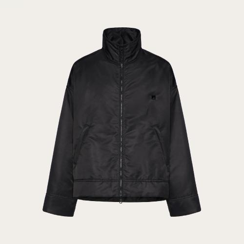  VALENTINO华伦天奴 22年秋冬 男士 夹克 VESTE EN NYLON ORNéE DUN CLOU 1V0CIM327TV0NO