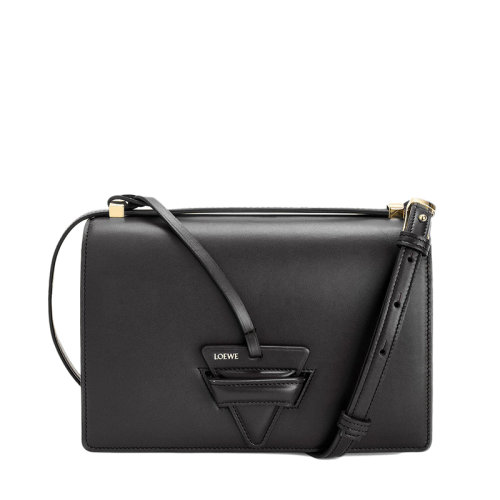 LOEWE/罗意威 Barcelona系列 女士黑色小牛皮三角形搭扣翻盖单肩斜挎包0010640886