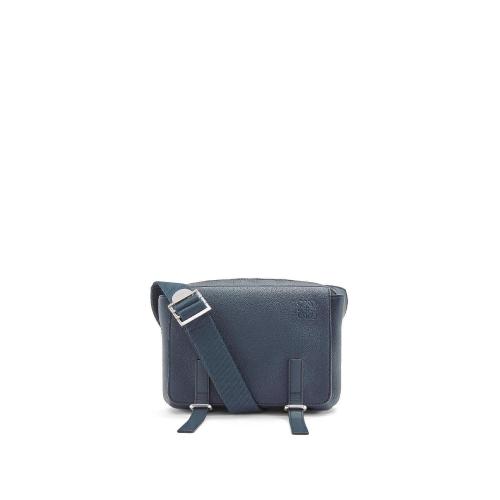  LOEWE罗意威 22年秋冬 男士 单肩包 XS Military messenger bag in soft grained calfskin 317 预定商品1-3周发货
