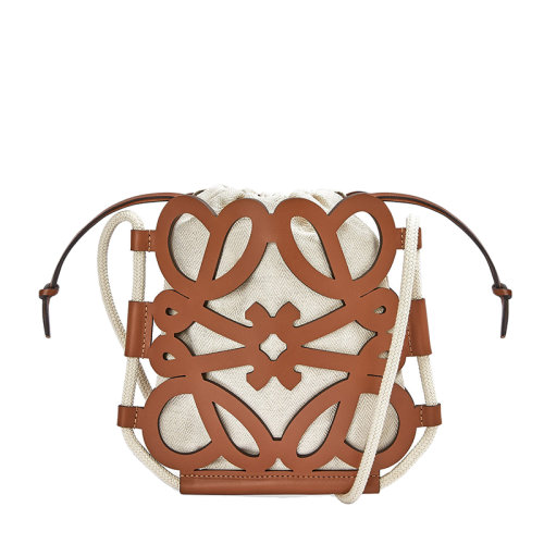 LOEWE/罗意威 22新款 女士棕褐色徽标图案镂空小牛皮米色帆布抽绳内袋单肩斜挎包B922Q09X01-3892