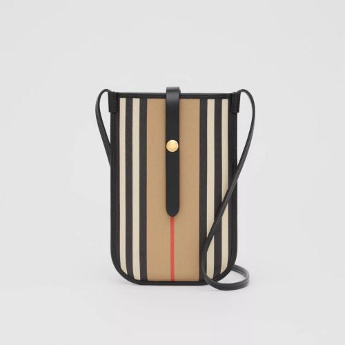  BURBERRY 22年秋冬 女士 标志性条纹环保帆布 Anne 手机保护套（含背带） 80408761 预定商品1-3周发货