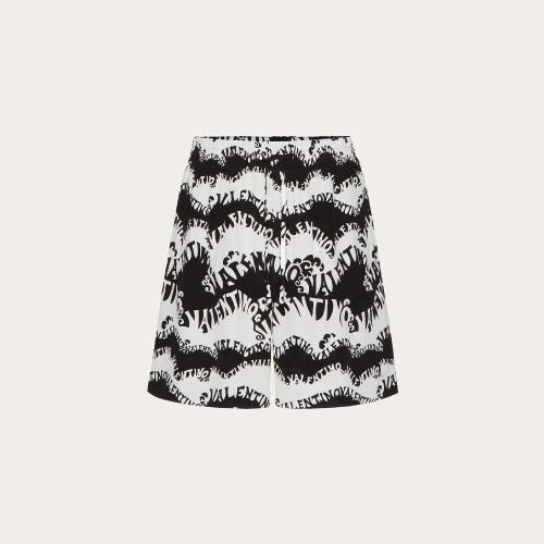  VALENTINO华伦天奴 22年秋冬 男士 短裤 BERMUDA EN SOIE IMPRIMé WA_VES VALENTINO ARCHIVE