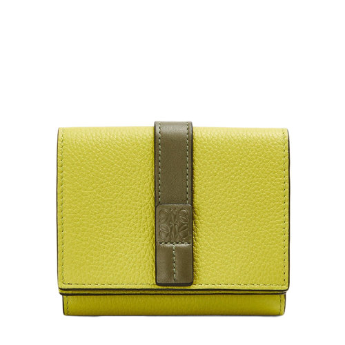LOEWE/罗意威  女士柠檬黄色鳄梨绿色柔软粒面小牛皮三折钱包0010641975