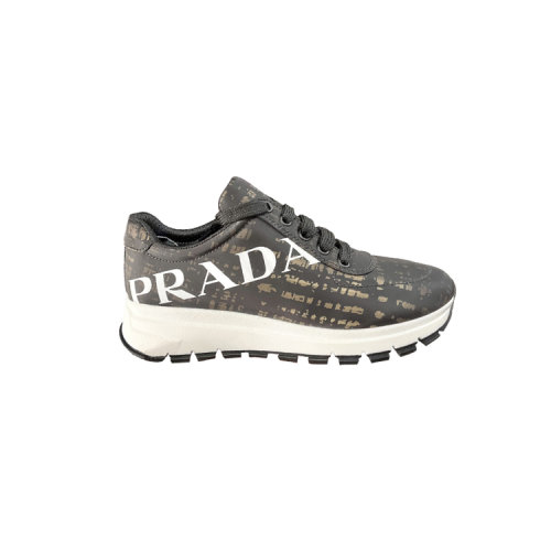 Prada 普拉达 大logo女士运动鞋