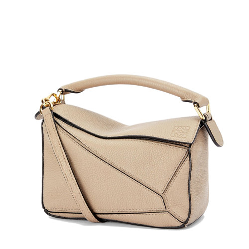 LOEWE/罗意威 Puzzle系列 女士迷你沙色粒面小牛皮斜挎单肩手提拼图包0010585925