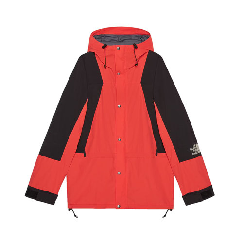 GUCCI/古驰 22秋冬款 The North Face联名系列 女士红色聚酰胺/棉混纺饰有白色刺绣LOGO图案手臂黑色设计抽绳固定兜帽风衣夹克?663729ZAHTG6541