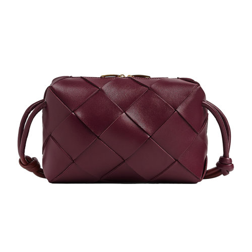 Bottega Veneta/葆蝶家 22新款 女士小号巴罗洛紫色羔羊皮编织图案金色饰面拉链开合单肩相机包709417VCQC22247
