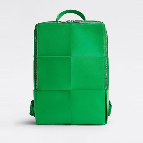  BV葆蝶家 22年秋冬 男士 双肩包 arco 680092VB1K13724