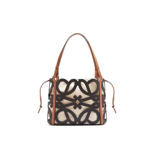  LOEWE罗意威 22年秋冬 女士 手提包 Small Anagram cut-out tote in calfskin A821Q05X01-1100 预定商品1-3周发货