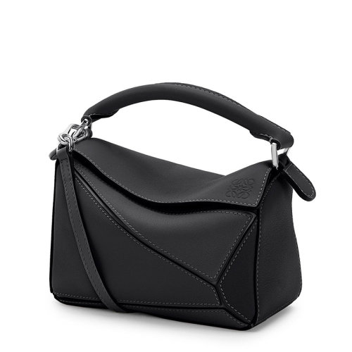 LOEWE/罗意威 经典款Puzzle女士迷你小牛皮荔枝纹手拿手提包 （2色可选）