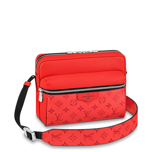 Louis Vuitton/路易威登 22春夏新款OUTDOOR系列 男士红色老花帆布配皮牛皮革滚边银扣拉链开合单肩斜挎邮差包M30821